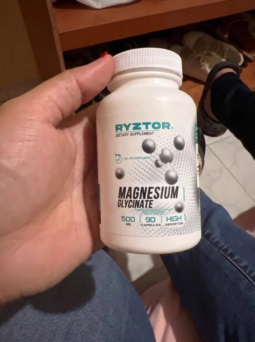 RYZTOR Magnesium Glycinate held outdoors